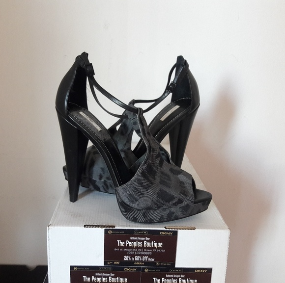 Report heels - Picture 1 of 5